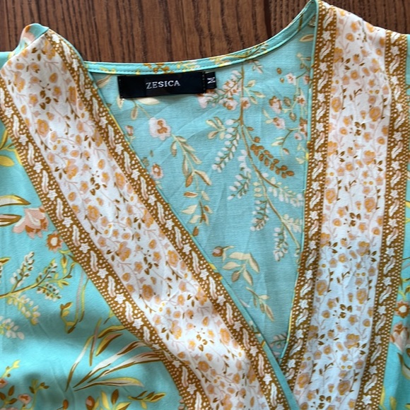 Zesica Prairie Style Wrap Dress - Picture 2 of 11